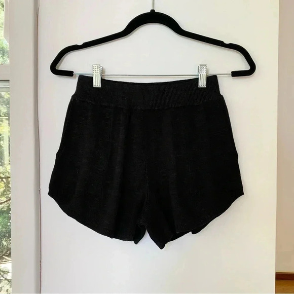 NWT Free People Beach Oasis Set Black Crop Cardigan Sweater Shorts 2 Piece Set - Picture 12 of 15